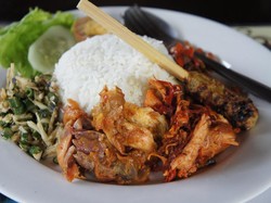 5 Nasi Campur Bali Otentik Ini Bisa Dinikmati di Jakarta
