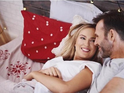Tips Berhubungan Intim dengan Suami saat Anak Masih Tidur Sekamar