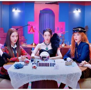 Tampak Ceria dan Penuh Warna, Sebenarnya Ini Makna Lagu 'Queendom' Red Velvet Sesungguhnya