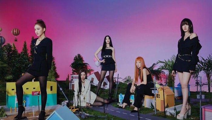 Serba Branded! Ini Dia Harga Outfit Red Velvet Untuk Sampul Mini Album Queendom 'Queen Version'