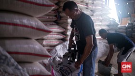 Pengamat Kritik Penerapan Harga Eceran Beras Tak Efektif