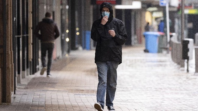 Kasus terbanyak datang dari Auckland, kota dengan populasi terbesar di Selandia Baru yang menyumbang 200 kasus baru.