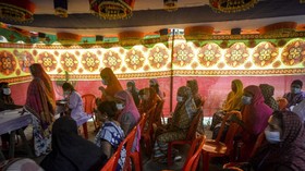 FOTO: Mengintip Vaksinasi Rumah Bordil Terbesar Bangladesh