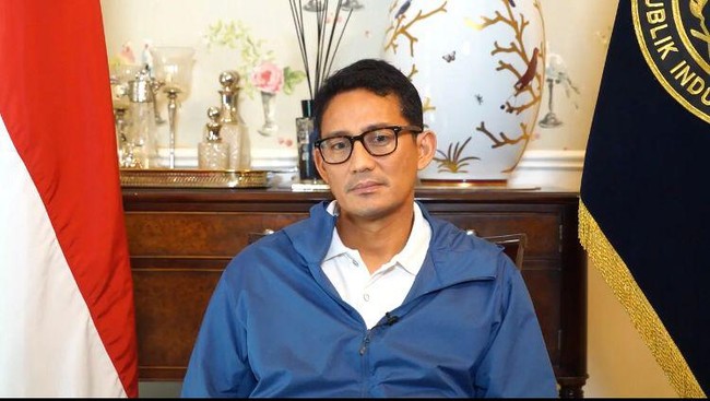 Menparekraf Sandiaga Uno mendukung PPKM Level 4 yang diperpanjang sepekan sampai 23 Agustus mendatang demi kebangkitan ekonomi dan terbukanya peluang usaha.