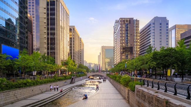 Pemerintah Korea Selatan (Korsel) meluncurkan paket kebijakan pariwisata menarik, termasuk memberikan fasilitas bebas visa bagi wisatawan asal Indonesia.