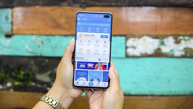 Berdasarkan data App Arnie, DANA menempati peringkat pertama untuk kategori aplikasi finansial di Indonesia pada kuartal kedua 2021.