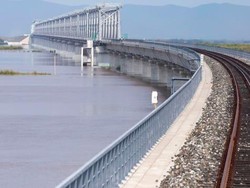 Langkah Awal Proyek Ambisius China, Jembatan Kereta Api Pertama ke Rusia Dibangun