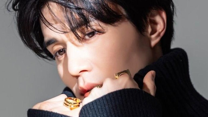 Lee Dong Wook Segera Comeback dengan Drama Terbaru, Angkat Tema Superhero!