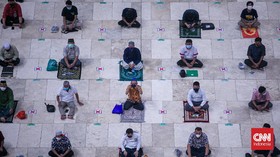 MUI: Salat Jumat Bisa Diganti Salat Zuhur di Rumah Jika Covid Melonjak
