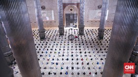 Masjid Istiqlal Tetap Gelar Salat Jumat saat Covid Melonjak