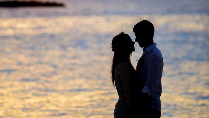 Si Dia Melamar? Coba Pertimbangkan Hal Ini Dulu Sebelum Bilang 