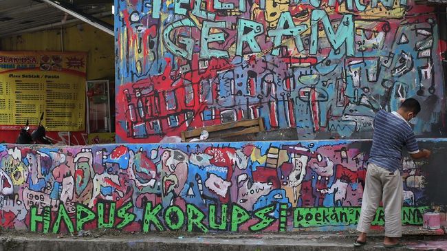 Reaktif Aparat Hapus Mural Dibalas Lomba Gejayan Memanggil - Vimarsana News