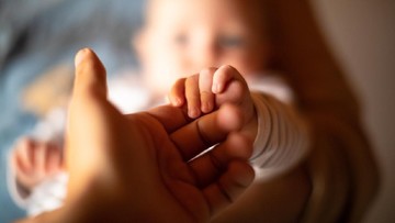 DAMPAK DAN BAHAYA STUNTING PADA ANAK