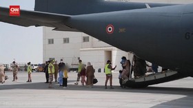 VIDEO: Warga Afganistan Yang Dievakuasi Perancis Tiba Di UEA