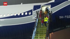 VIDEO: Pesawat Evakuasi Warga Australia Dari Kabul Tiba