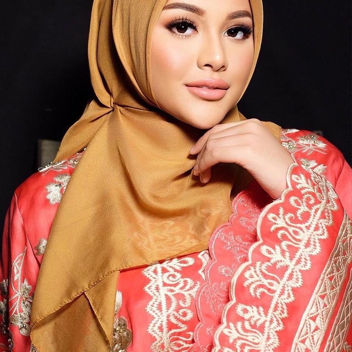 <p>Selain itu, wajah wanita kelahiran Jakarta itu juga terlihat semakin glowing. (Foto: Instagram @aurelie.hermansyah)</p>