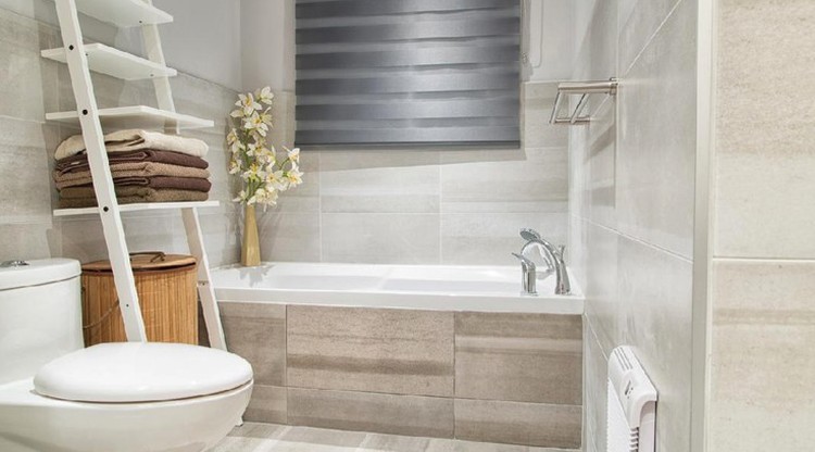 7 Masalah yang Sering Terjadi di Kamar Mandi Rumah Minimalis dan Solusinya Ventilasi buruk hingga bau tak sedap mungkin sering Bunda alami saat punya kamar mandi sempit. Yuk cari solusi dari tiap masalah pada kamar mandi sempit.