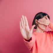 Mengenal Victim Mentality: Kondisi Ketika Seseorang Selalu Beranggapan Sebagai Korban, Nggak Sehat Lho