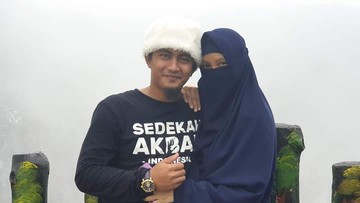 DIKARUNIAI ANAK