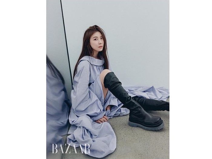 Ha Ji Won merupakan aktris senior dengan bayaran termahal, lho! Kini ia berusia 43 tahun dan wajahnya masih terlihat seperti berusia 20-an. Definisi 'menolak tua' yang sebenarnya, nih!/Foto: instagram.com/hajiwon1023