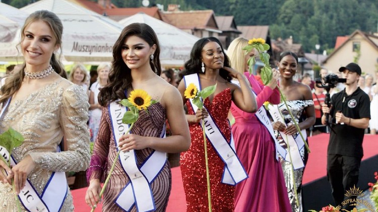 Jihane Almira Mengikuti Kompetisi Miss Supranational