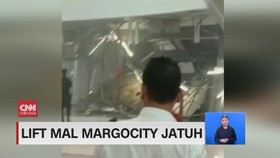 VIDEO: Lift Mal Margocity Jatuh, Satu Orang Meninggal Dunia