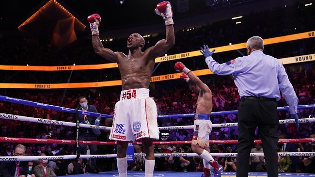 Errol Spence vs Yordnis Ugas resmi digelar pada 16 April mendatang di Texas, Amerika Serikat.