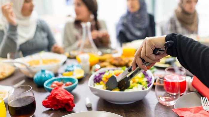 Manfaat Puasa Senin-Kamis, Bisa Bikin Cantik Alami!