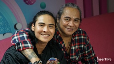 img-title Renaga Tahier Tanggapi Tuduhan Nafkahi Istri & Anak Rp250 Ribu per Minggu