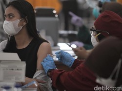 Kejar Herd Immunity, Jabar Targetkan Vaksinasi 500 Ribu Dosis/Hari