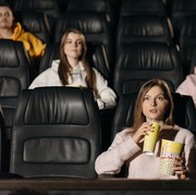 Hobi Nonton Film Horor Merupakan Ciri-ciri Orang Cerdas?