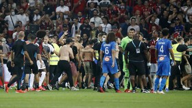 Rusuh Nice vs Marseille: Pengurangan Poin hingga Sanksi Berat