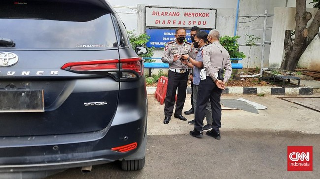 Terungkap: Pengemudi Arogan Pelat Dinas Palsu Terkuak Sebagai Sopir Fortuner