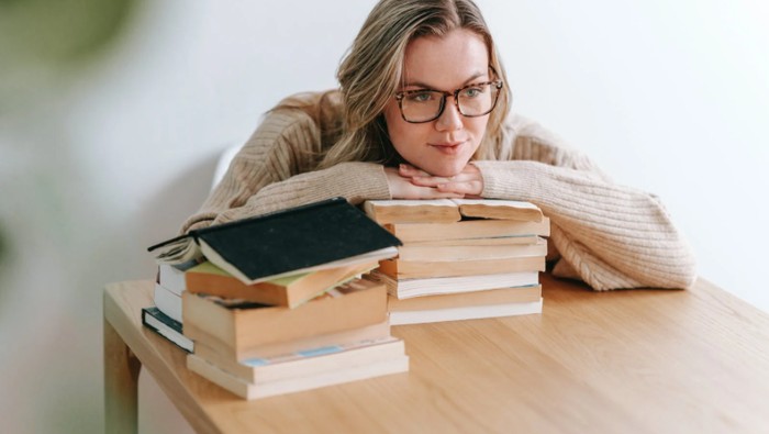 5 Keputusan Hidup yang Dibuat Sehari-hari Ini Bisa Bikin Kamu Terlihat Kurang Cerdas, Duh Hindari!