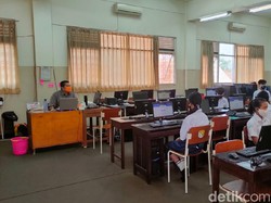 Siswa SMP-SD di Cimahi Mulai Simulasi Asesmen Nasional Berbasis Komputer