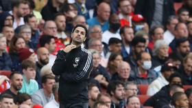 Sikap Aneh Arteta: Dicaci Suporter Arsenal, Balas Memuji