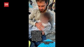 VIDEO: Cerita Warga AS Stres Terjebak di Bandara Kabul