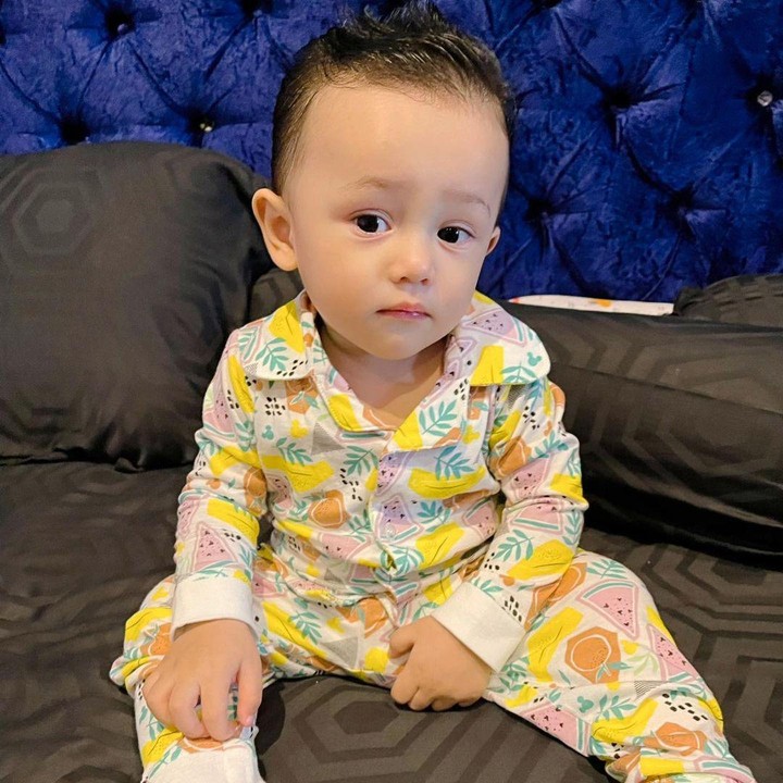 <p>Baby Saka merupakan anak kelima sekaligus putra pertama dalam pernikahan Ussy Sulistiawaty dan Andhika Pratama, Bunda. (Foto: Instagram @ussypratama)</p>