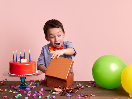 7 Rekomendasi Kado Ulang Tahun untuk Anak Usia 5 Tahun