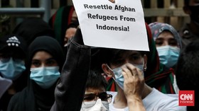Belasan Pengungsi Afghanistan Gelar Aksi Tuntut Ketemu Jokowi