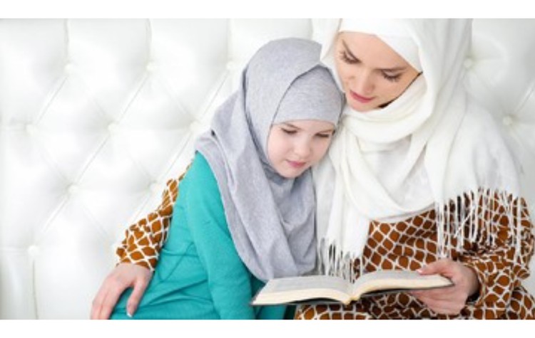 Melalui kisah menarik tentang perjalanan hidup Nabi Yusuf AS, Bunda bisa mengajarkan nilai moral yang baik mengenai kejujuran dan kesabaran kepada Si Kecil.