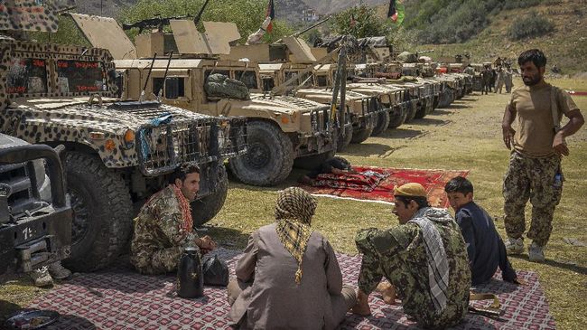 Negara-negara Lirik Taliban hingga Pasukan Panjshir Bertahan Negara-negar mulai lirik Taliban hingga pasukan Panjshir pilih bertahan, berikut berita-berita yang masuk dalam kilas internasional pagi ini: