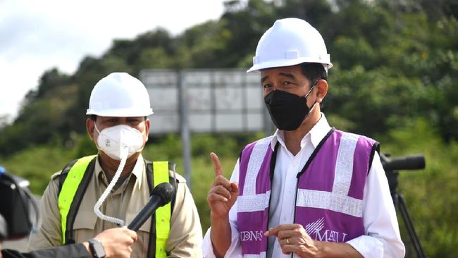 Jokowi Atur Pembangunan 24 Ruas Tol Trans Sumatera Dibagi 4 Tahap Presiden Jokowi mengatur pembangunan 24 ruas tol Trans Sumatera dibagi empat tahap demi percepatan konektivitas Pulau Sumatera.