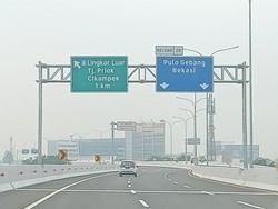 Menjajal Tol Kelapa Gading-Pulo Gebang yang Baru Diresmikan Jokowi