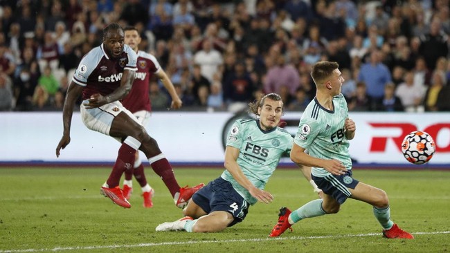 Pelatih West Ham David Moyes menyatakan ingin melihat Michail Antonio menjadi lebih garang dan bertaji seperti halnya Cristiano Ronaldo.