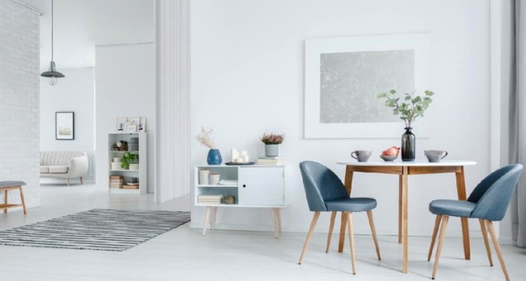 6 Tips Dekorasi Rumah Minimalis dengan Warna Putih Sesuai Feng Shui Rumah minimalis Bunda bernuansa putih? Untuk memaksimalkan energi positif warna putih dalam rumah minimalis Bunda, ikuti tips dekorasi sesuai feng shui.