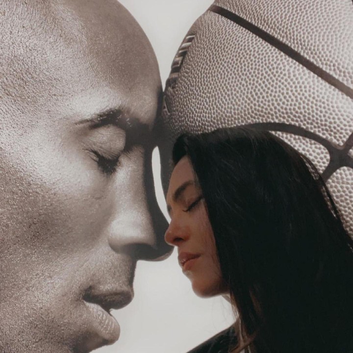 <p>23 Agustus kemarin, mendiang Kobe Bryant baru saja berulang tahun, Bunda. Ucapan pun datang dari keluarga khususnya dari sang istri tercinta, Vanessa Bryant. (Foto: Instagram: @vanessabryant)</p>