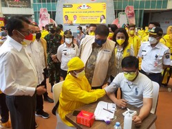 Golkar Dorong Semua DPD Bantu Pemerintah Capai Herd Immunity
