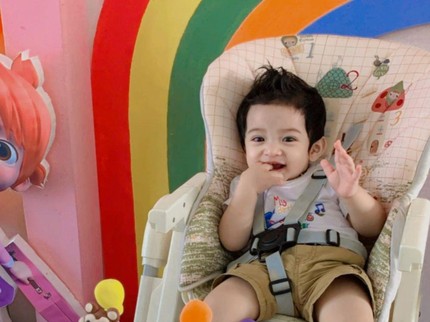 Aih Gantengnya, Intip 7 Potret Gemas Anak Ricky Perdana