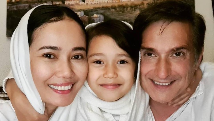 Dewi dan Naco Dewi dan Naco
